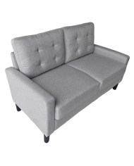 Sofá Dubi – Minimalista, antimanchas y disponible en 2 y 3 plazas